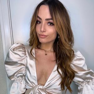 Meet your Posher, Cami